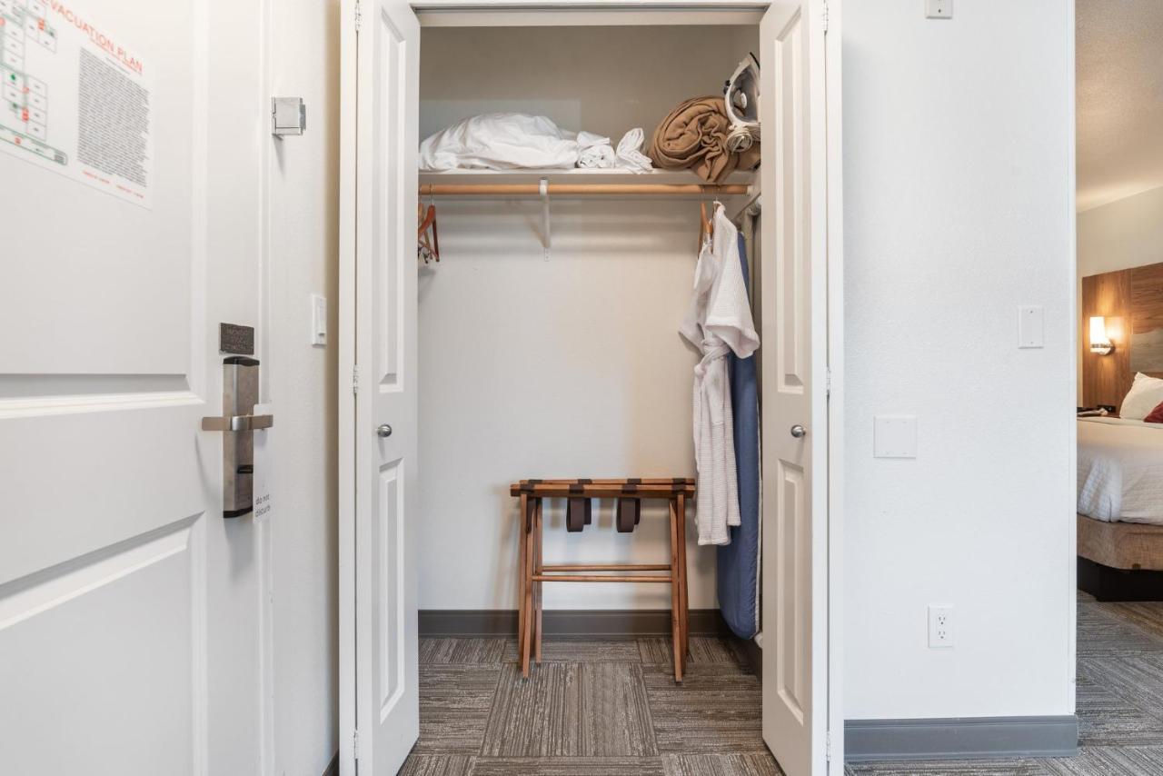 Marshall Suites Bainbridge Island Екстериор снимка
