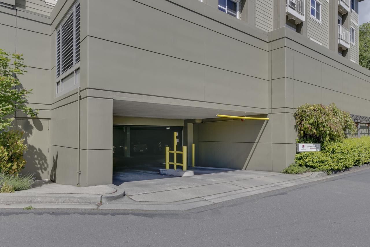 Marshall Suites Bainbridge Island Екстериор снимка